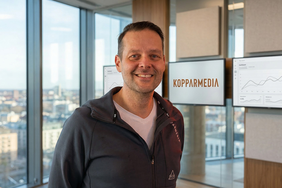 Porträtt av Daniel Bergmark, Mediarådgivning på Kopparmedia